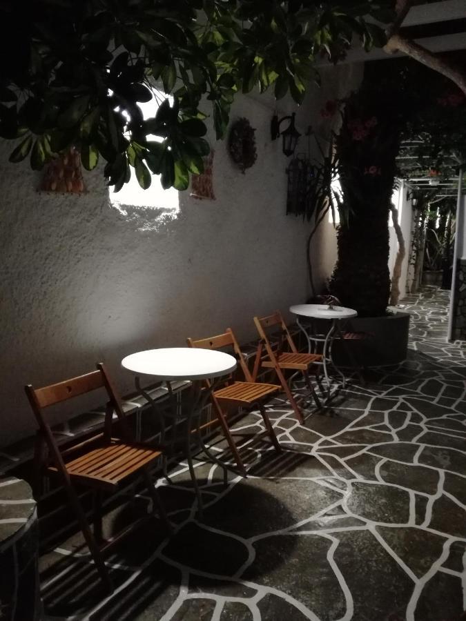 Galini Pension Chora  Luaran gambar