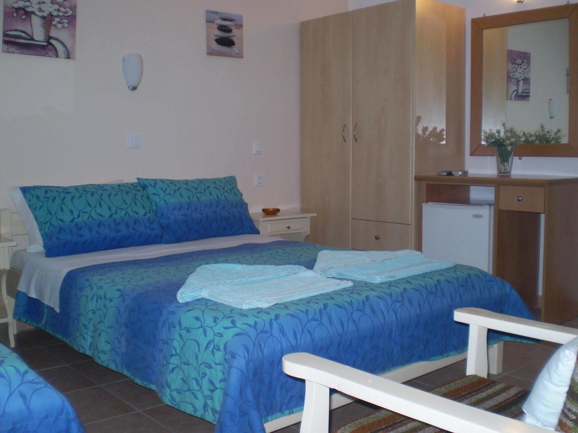 Galini Pension Chora  Luaran gambar