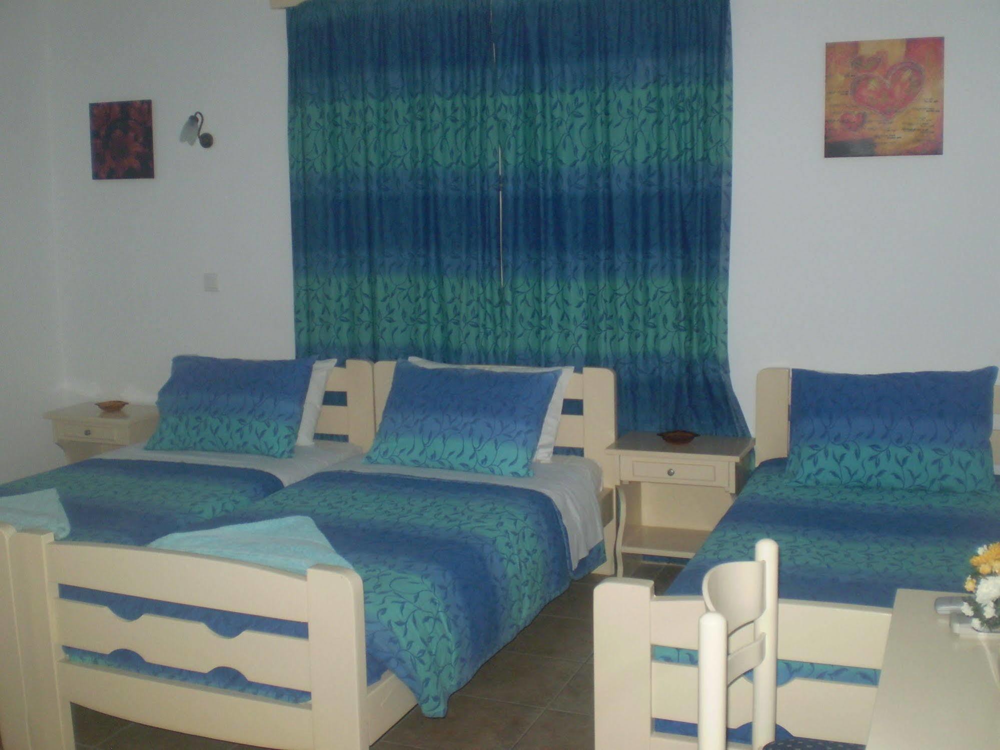 Galini Pension Chora  Luaran gambar